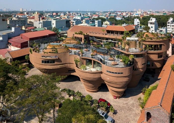 Khám phá làng gốm Bát Tràng và trải nghiệm làm gốm