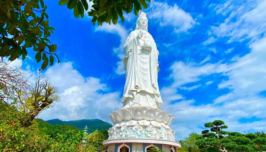 chua-linh-ung-da-nang.jpg