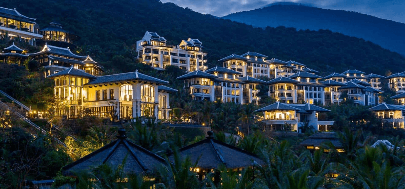Combo vé máy bay khách sạn 5 sao và vé công viên Sun World